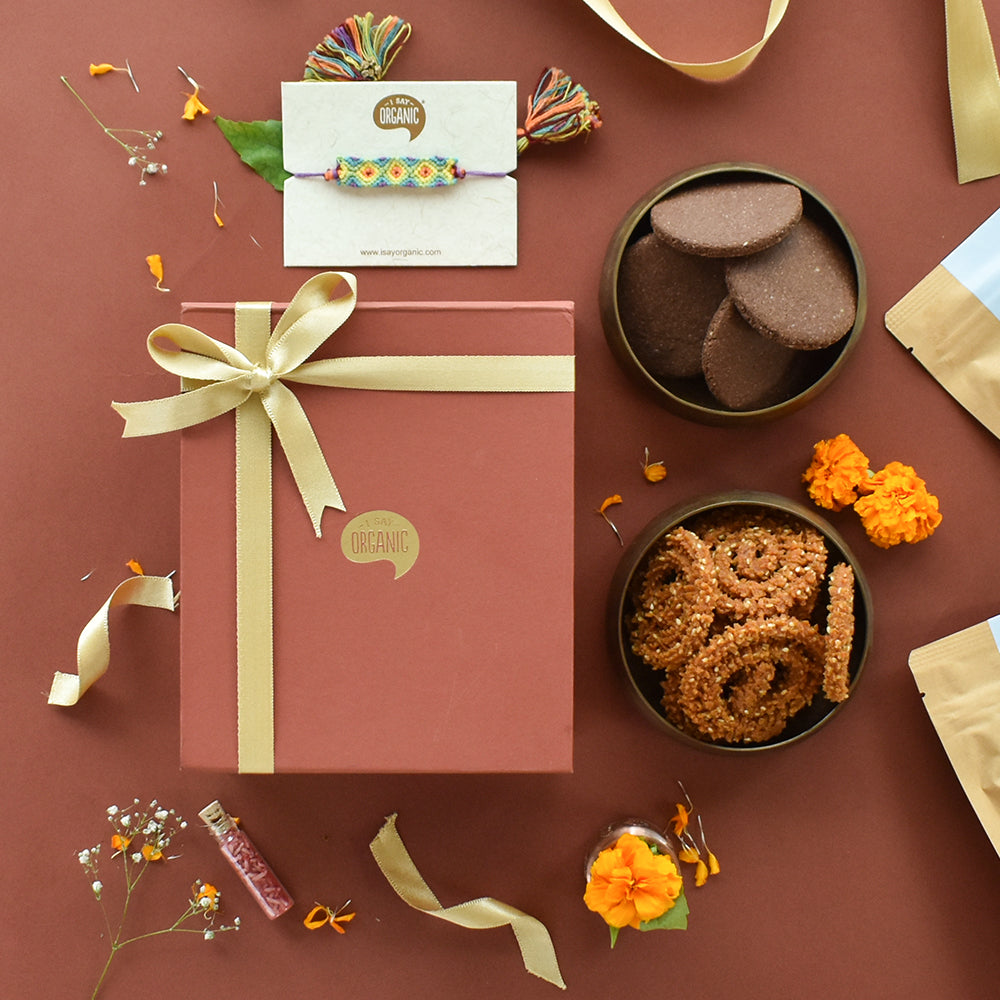 rakhi happy crunchy hamper gift box